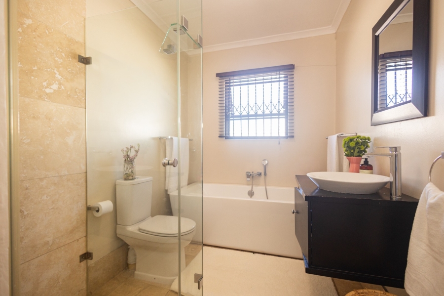 To Let 5 Bedroom Property for Rent in De Bron Western Cape